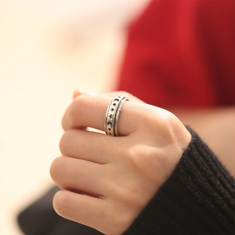 Retro Star & Moon Rotating Ring